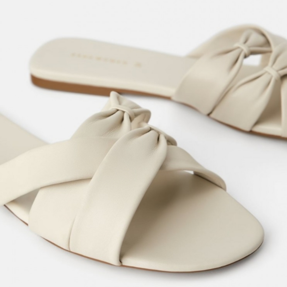 Zara! Bow cross detail leather sandals! US7.5, EU38